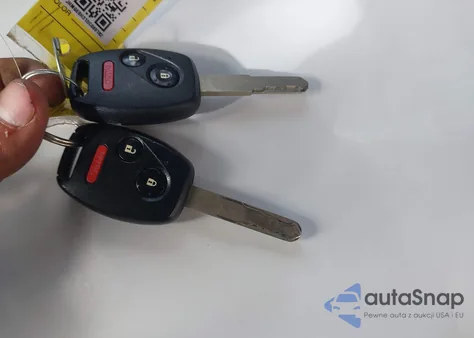 2013 Honda Fit z USA, uszkodzony, nr VIN JHMGE8H31DC069182